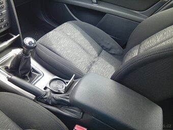 Peugeot 407 - 8