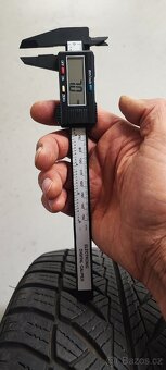 1ks 245/45R18 Goodyear UltraGrip, DOT 4420, 7.6mm. Run Flat. - 8