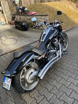 Yamaha XV 1900 Raider - 8