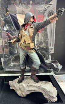 Assassin’s Creed sběratelské figurky – nikdy nerozbalené - 8