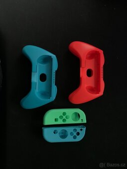 Nintendo switch + 2 hry - 8