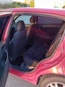 Alfa Romeo 147 1.9jtd 88kw 8v  rok 2007 - 8