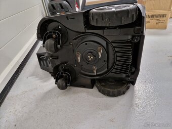 Robotická sekačka BOSCH Indego M+ 700 - 8