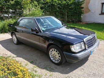 Mercedes Benz C124 230CE coupe - 8
