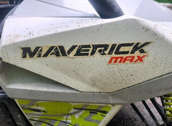 Can-Am Maverick MAX 1000R Turbo - 8