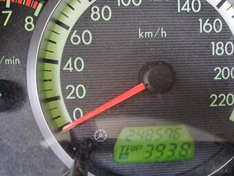 Mazda 5 - 8