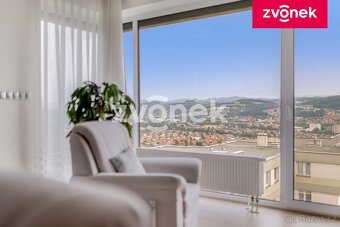 Prodej nadstandardního bytu 4+kk s terasou a parkovacím s... - 8