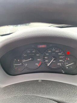 Peugeot 206 - 8
