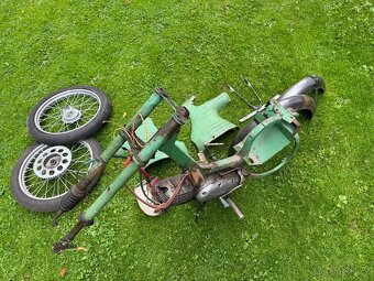 JAWA 550 Pařez - Díly - 8