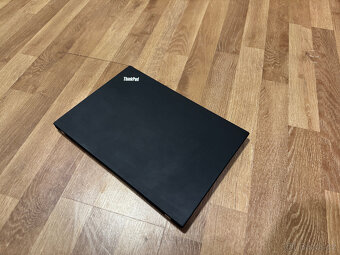 Lenovo ThinkPad P14s Gen1 - 8