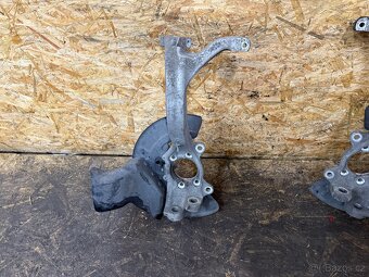 ŘEDNÍ TĚHLICE VW PHAETON/AUDI A8 4E0258M/4E0257M - 8