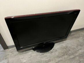 LCD televize LG 32LG7000 - 8