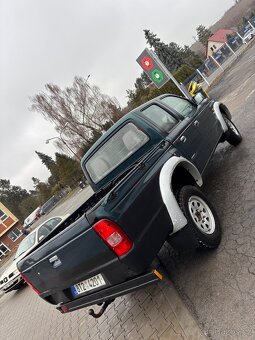 Mazda b2500 - 8