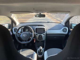 Toyota AYGO 1.0 VTi 51Kw r.v.2015 - 8