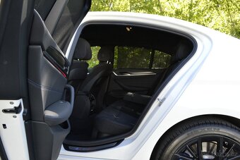 BMW 5 Touring 530d xDrive Mperformance LED+ 360cam Webasto - 8