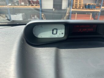 Prodám Citroen c3 picasso 1.4 benzin - 8