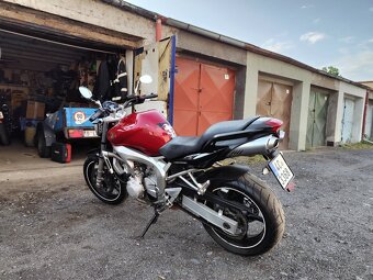 Yamaha fz6 - 8