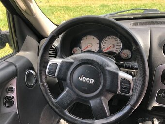 Jeep Cherokee 2.8 CRD - 8