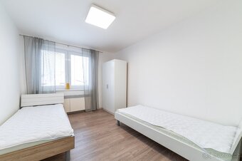 Dům 7+2 | 200m2 | Zlín-Podhoří - 8