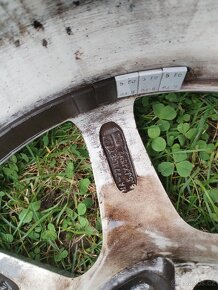 ALU disky 6,5J x15 ET38 rozteč: 5x114,3x67,1 Hyundai i20 - 8