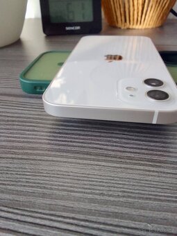 Prodám Apple 12 64GB-White -Krásný Stav - 8