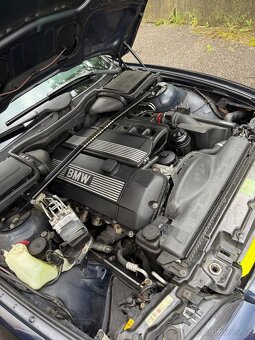 BMW e39 528i 142 kw - 8