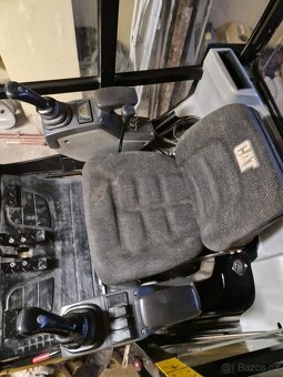 Minibagr Cat 301.4c - 8