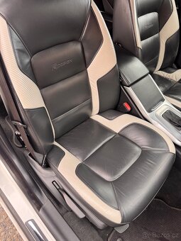 Volvo V70 2.4 D5 158kw R-design AWD automat - 8