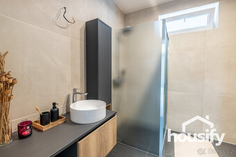 Prodej bytu 2+kk, 55 m² - Nám. Svobody, Znojmo - 8
