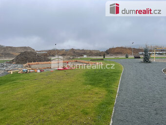 Prodej exkluzivních pozemků k výstavbě rodinných domů v obci - 8