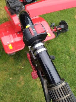 Kultivátor Hecht - 8