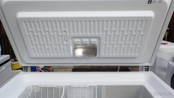 Pultový mrazák WHIRLPOOL WHM22113 3 nové čti.. - 8