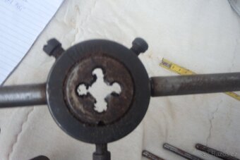 Závitová očka a vratidla - 8