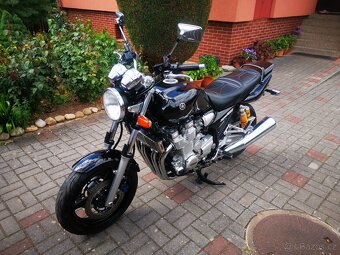 Yamaha XJR 1300 - 8