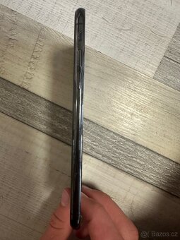 Prodám náhradní díly iPhone X - 8