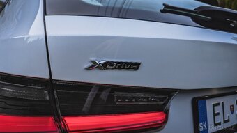 BMW 330e touring xdrive - 8