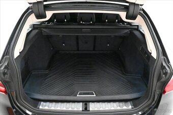 BMW Řada 3 2,0 320d 140kW Steptronic - 8