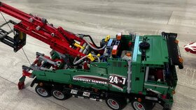 Lego technic Servisní truck 42008+stihačka 42040 - 8