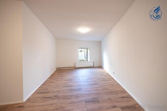 Prodej bytové jednotky č.1 3+kk - 8