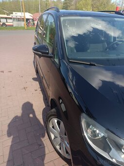 Volkswagen Touran R.V.2011 2.0.TDI 103 KW - 8