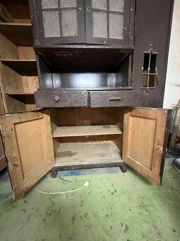 Stará skříň k renovaci - 8