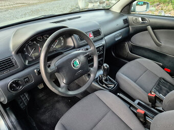 Škoda Octavia 1.6 TOUR Ambiente Combi - 8