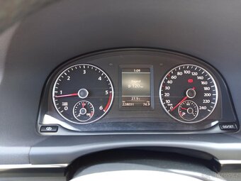 VW Touran 2,0 103kw - 8