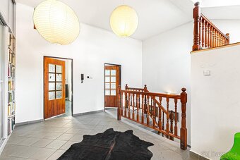 Prodej rodinného domu 5+kk s garáží, ul. U nové dálnice 703, - 8