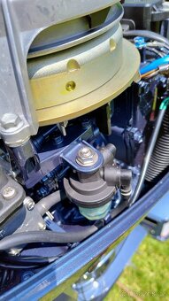 YAMAHA lodní motor - 8
