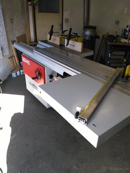 Prodám spodní frézku s naklápěním hřídele FVV 300 R - 8