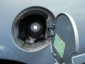 Renault twingo--od roku 1998 do roku 2006--veškeré díly- - 8