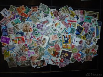 Poštovní známky z celého světa přes 5000 ks - 8