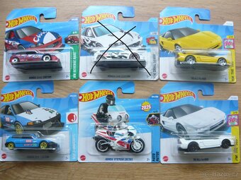 AUTÍČKA HOT WHEELS - 8