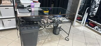 Nábytek do obchodu - 8